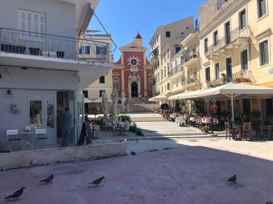 Q Apartments In Corfu Town Eksteriør bilde