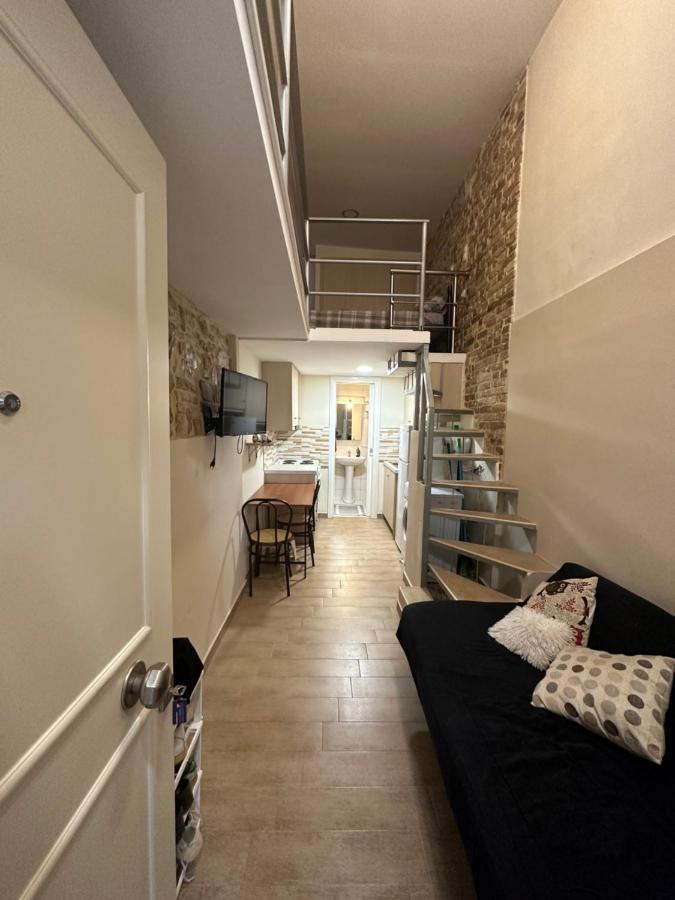 Q Apartments In Corfu Town Eksteriør bilde